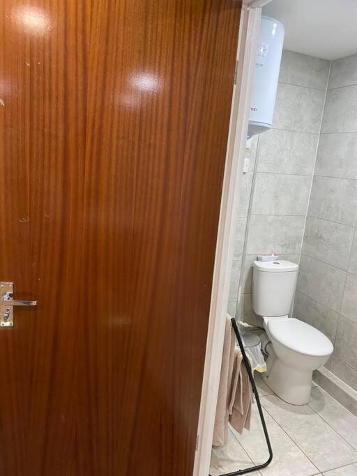 A Spacious Double Bed Studio Stoke-on-Trent 외부 사진